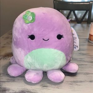 Violet 8” NWT Squishmallow